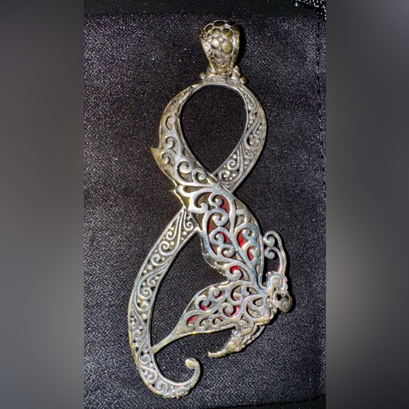 Sterling silver and mother of pearl pendant. Gorgeous! - Picture 2 of 4